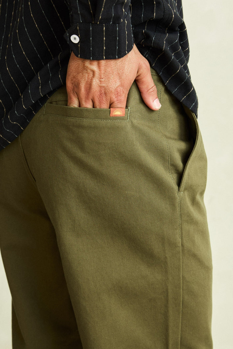 Essential Pleated Twill Trouser Olive