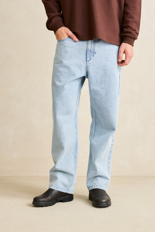Relaxed Heavywash Jean Light Blue