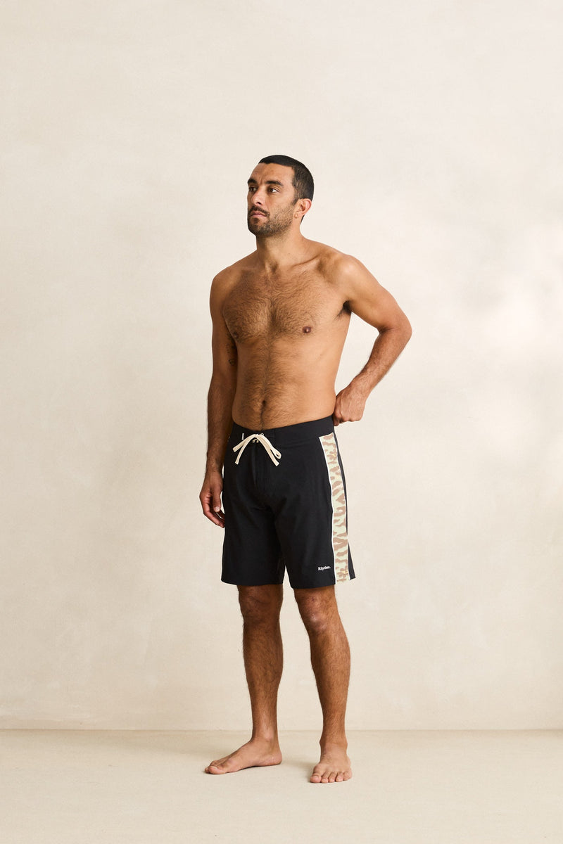 Leo Camo Trunk Black