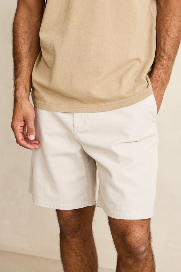 Relaxed Herringbone Short Sand
