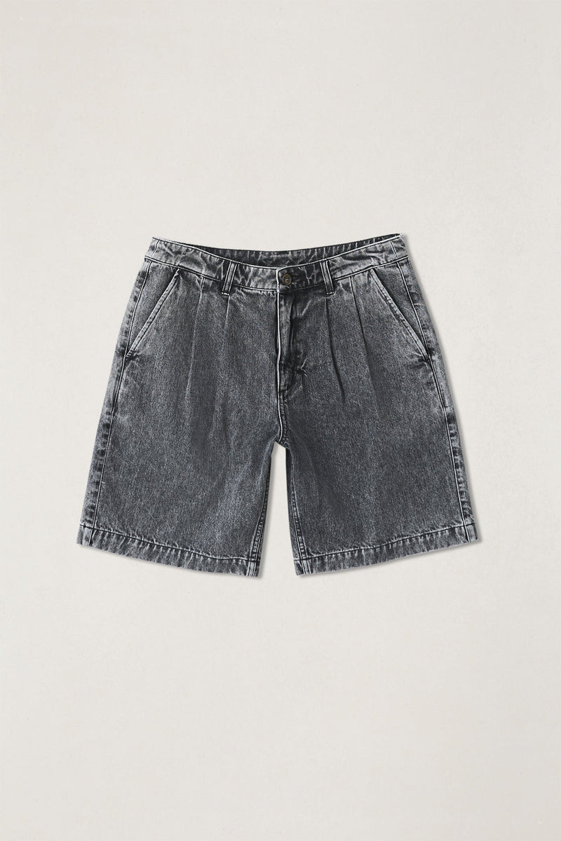 Double Pleated Short Charcoal