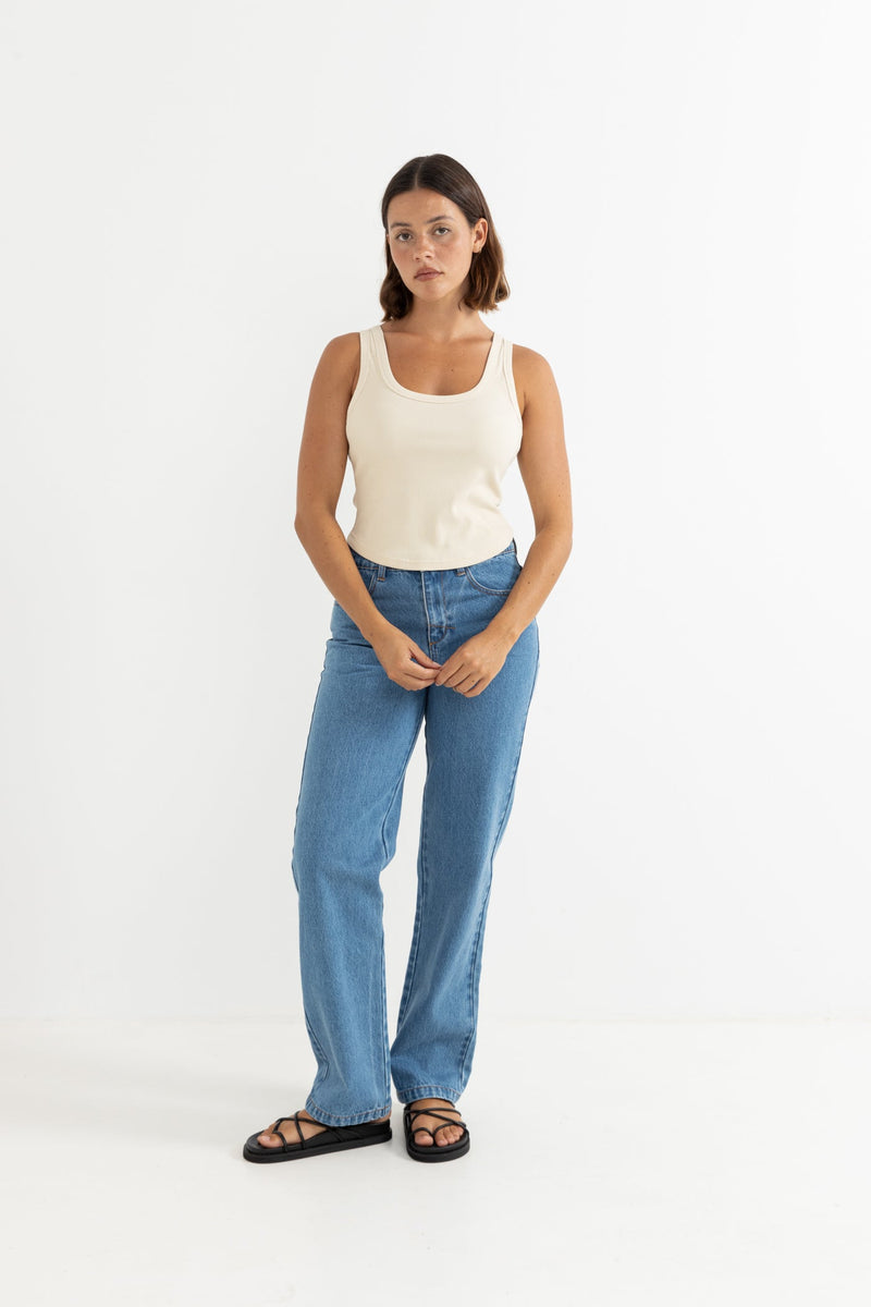 Amelia High Rise Jean Washed Blue