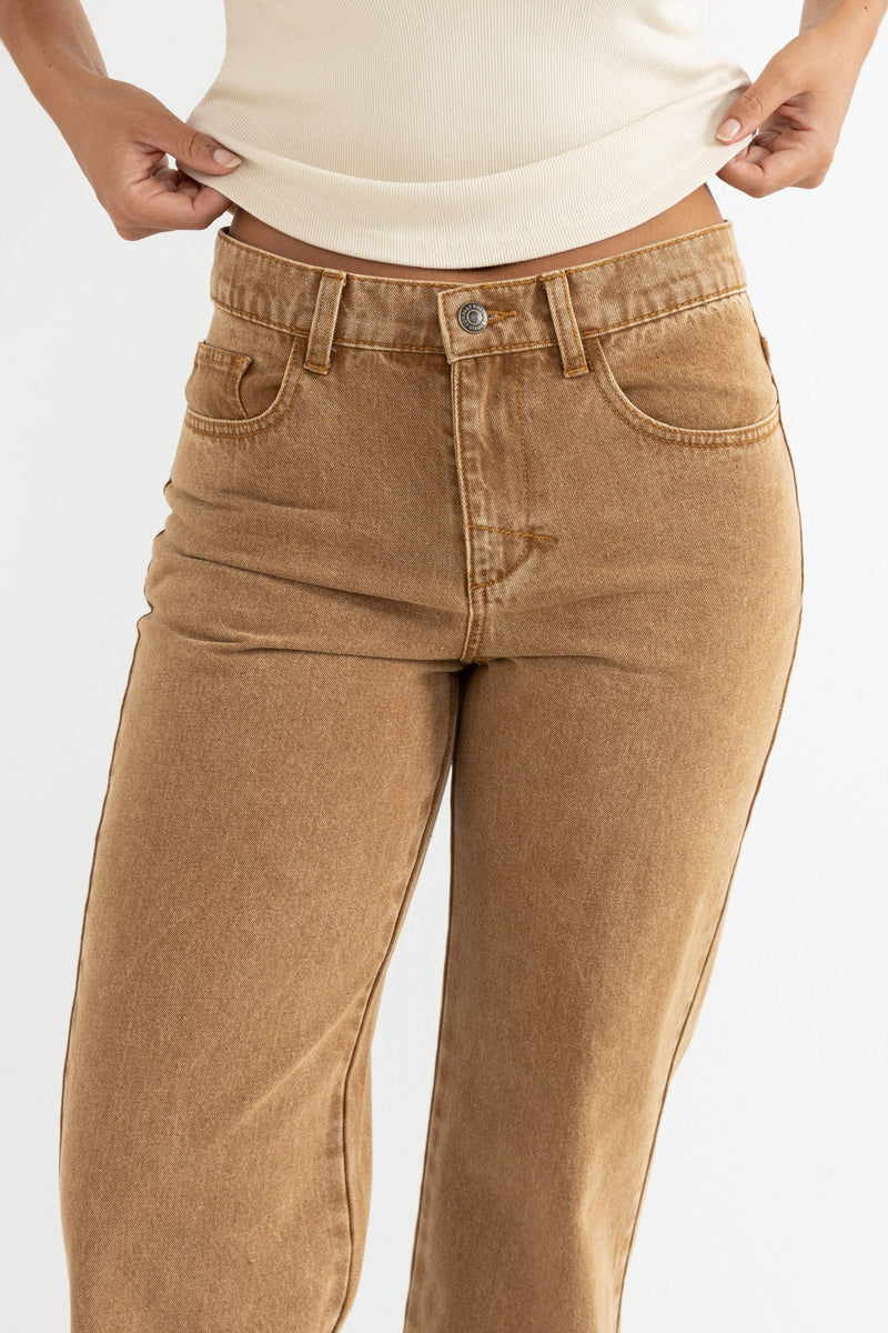 Amelia High Rise Jean Washed Sand