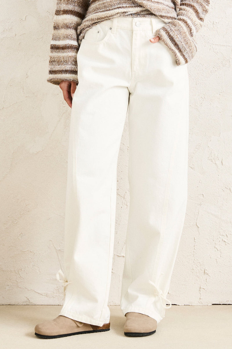 Low Rise Tie Side Jean White