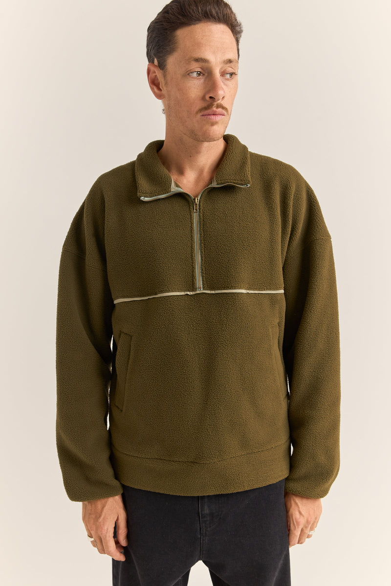 Contrast Quarter Zip Pullover Olive