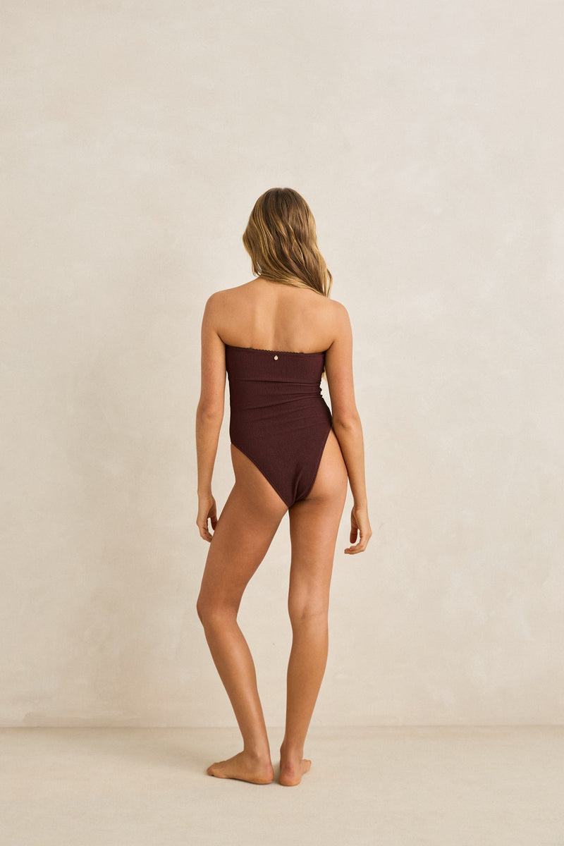 Essential Rib Scallop Strapless One Piece Cafe