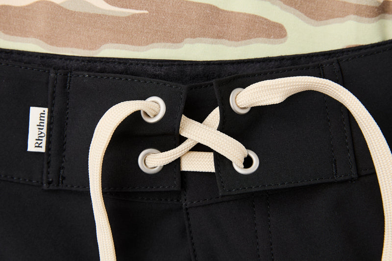 Leo Camo Trunk Black